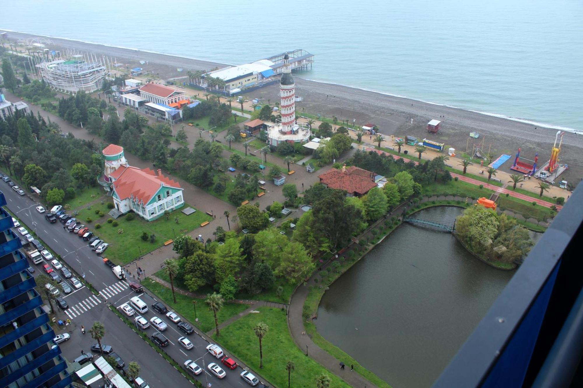 Best Location Apartments In 巴统 外观 照片