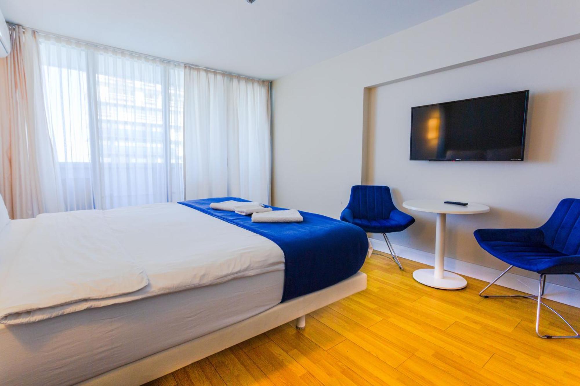 Best Location Apartments In 巴统 客房 照片